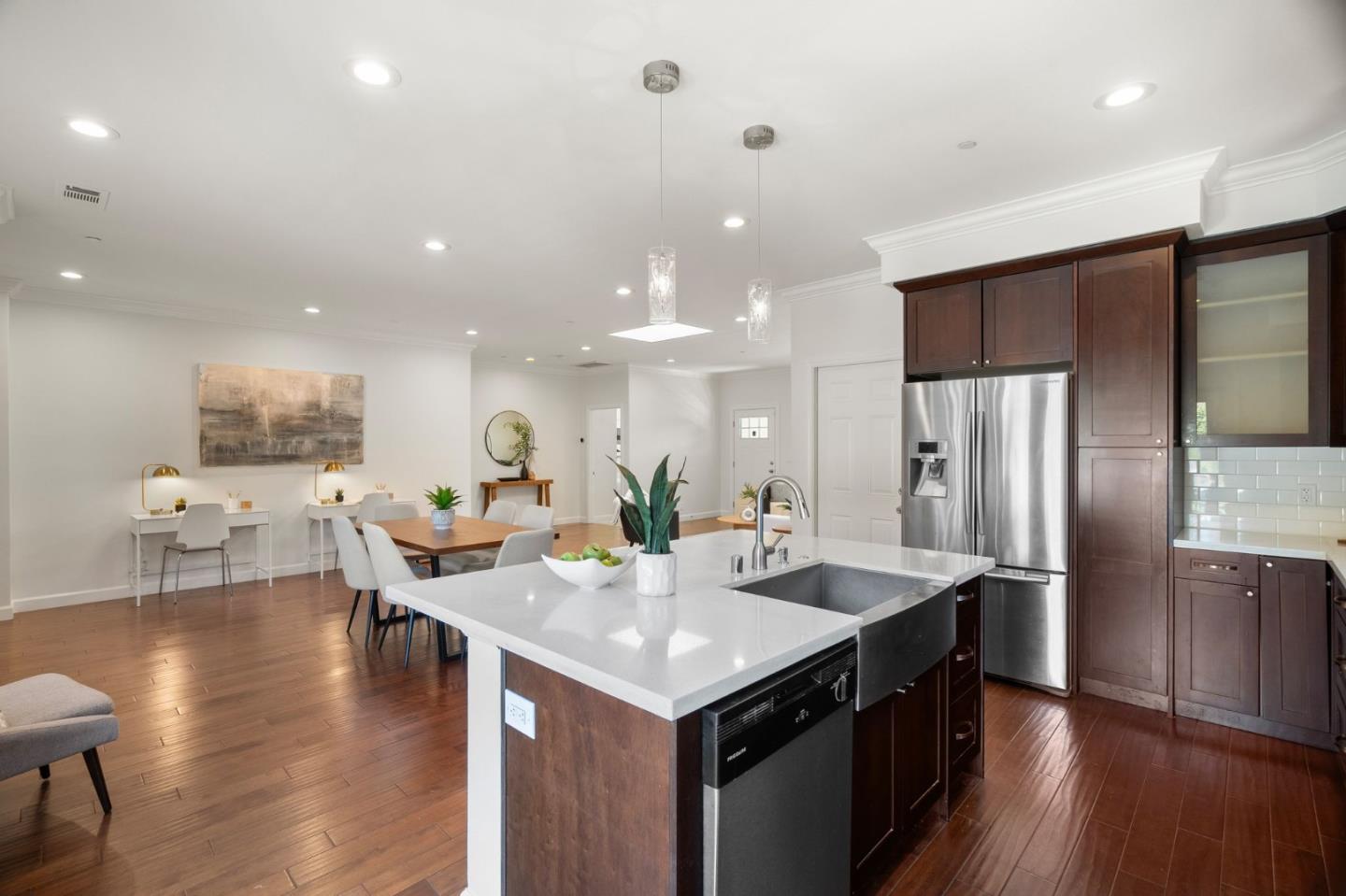 Detail Gallery Image 13 of 39 For 261 N Frances St, Sunnyvale,  CA 94086 - 3 Beds | 2/1 Baths