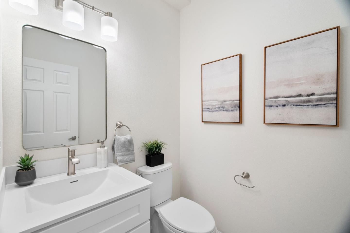 Detail Gallery Image 17 of 39 For 261 N Frances St, Sunnyvale,  CA 94086 - 3 Beds | 2/1 Baths