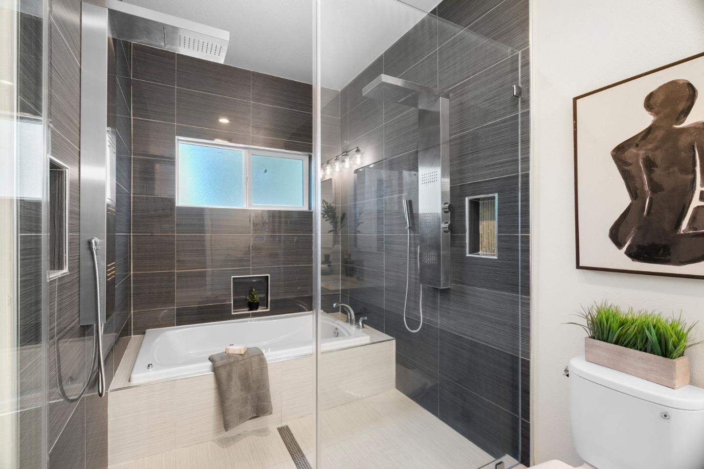 Detail Gallery Image 23 of 39 For 261 N Frances St, Sunnyvale,  CA 94086 - 3 Beds | 2/1 Baths