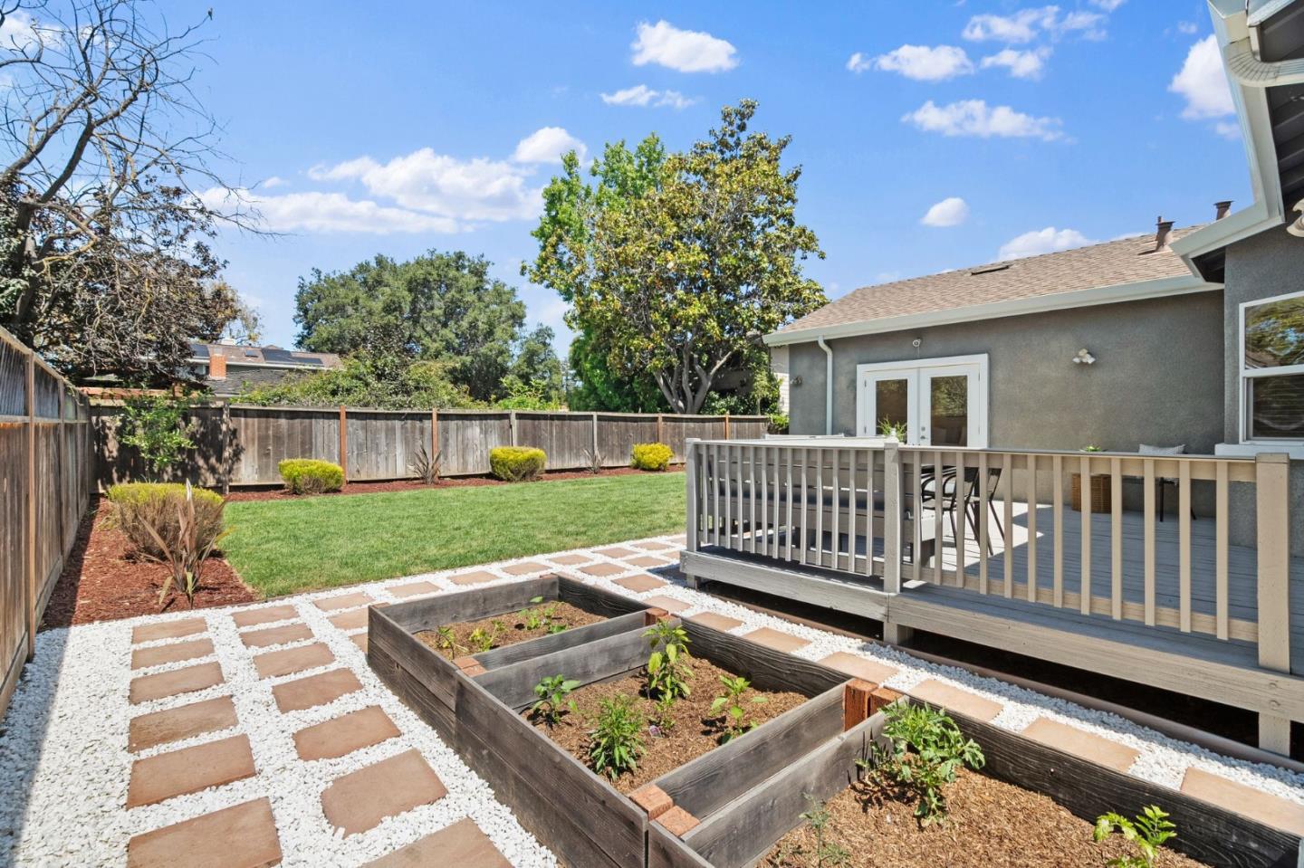 Detail Gallery Image 35 of 39 For 261 N Frances St, Sunnyvale,  CA 94086 - 3 Beds | 2/1 Baths
