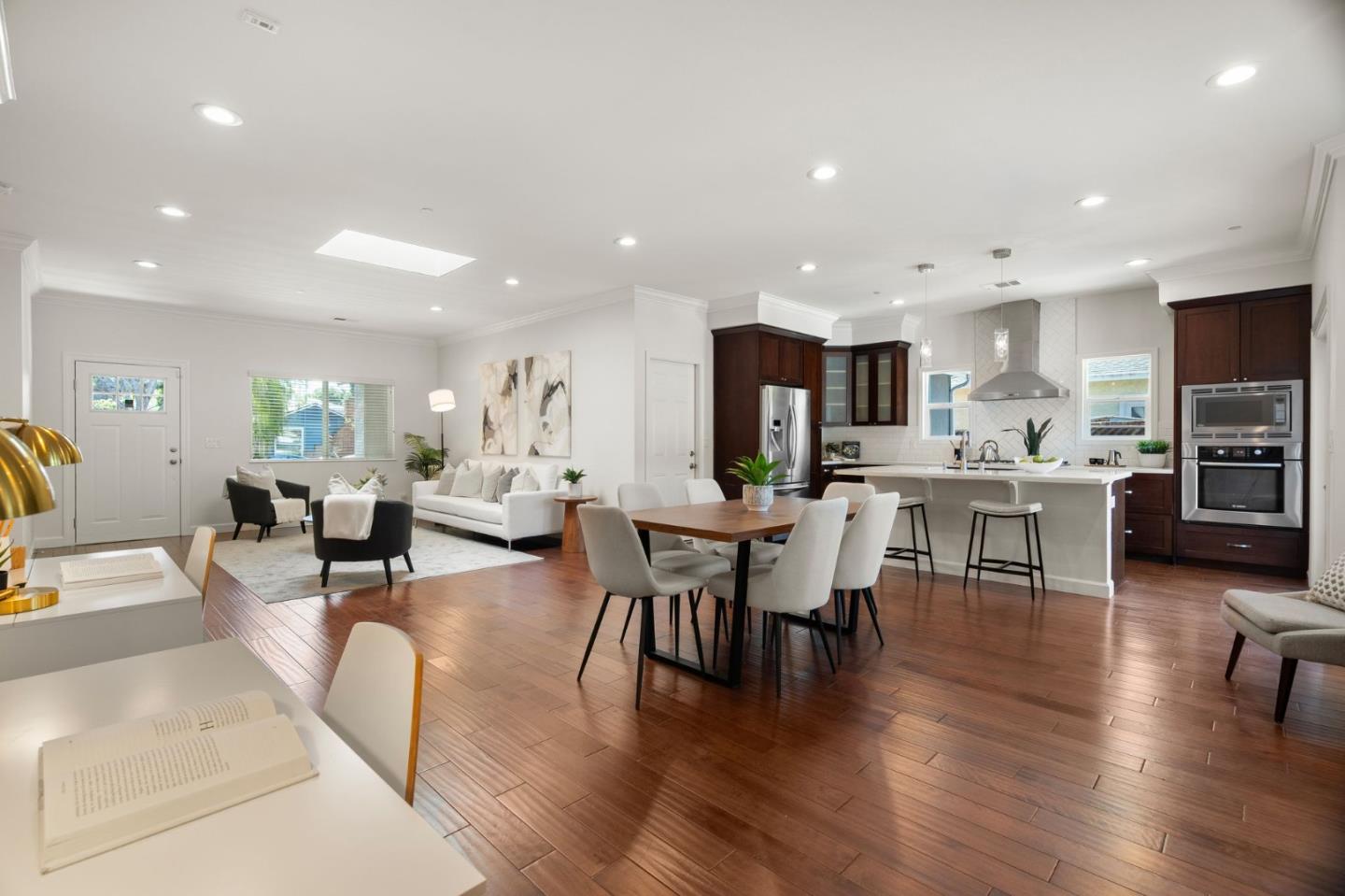 Detail Gallery Image 9 of 39 For 261 N Frances St, Sunnyvale,  CA 94086 - 3 Beds | 2/1 Baths