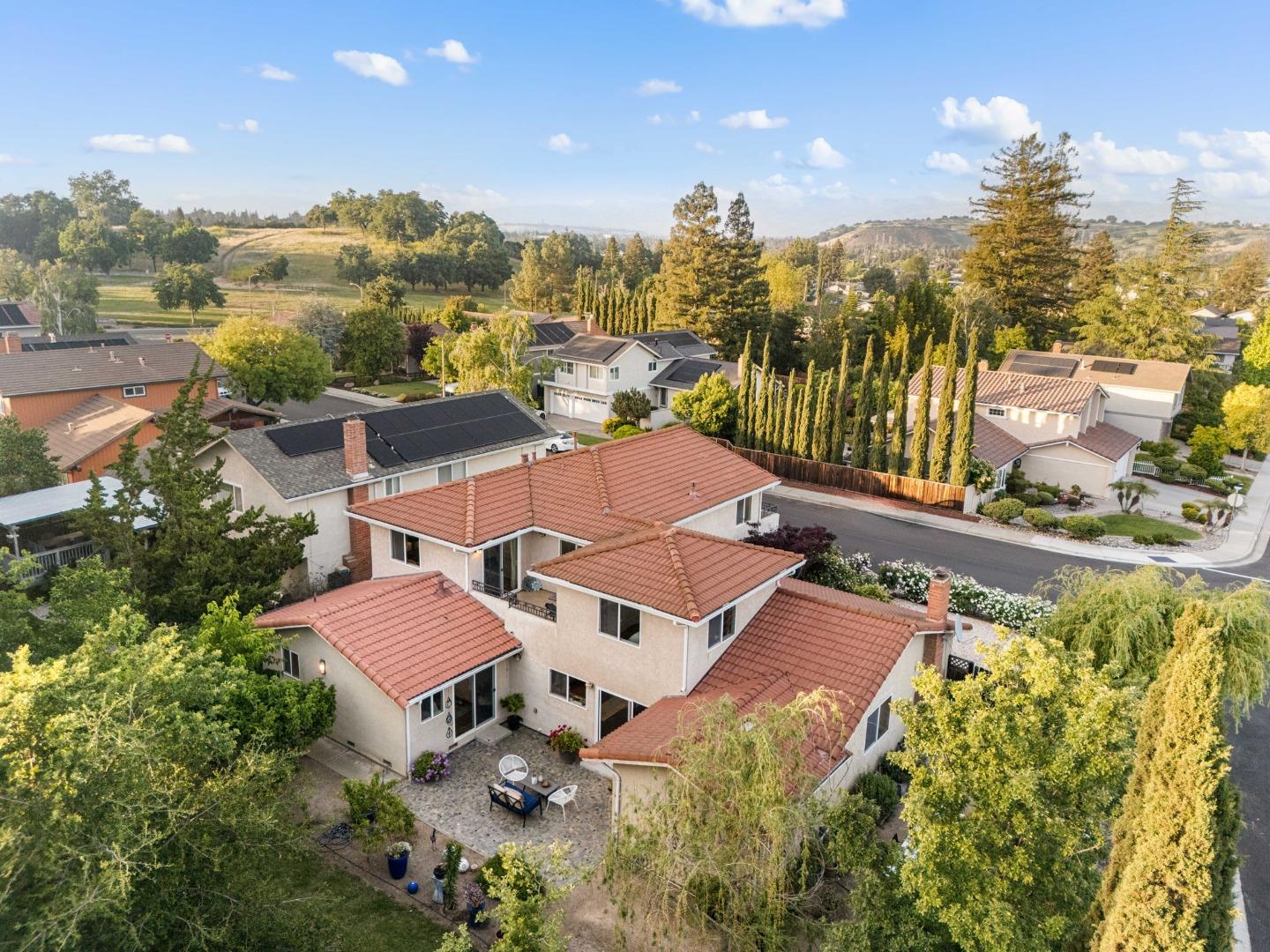 Detail Gallery Image 74 of 88 For 6543 Skyfarm Dr, San Jose,  CA 95120 - 5 Beds | 3 Baths