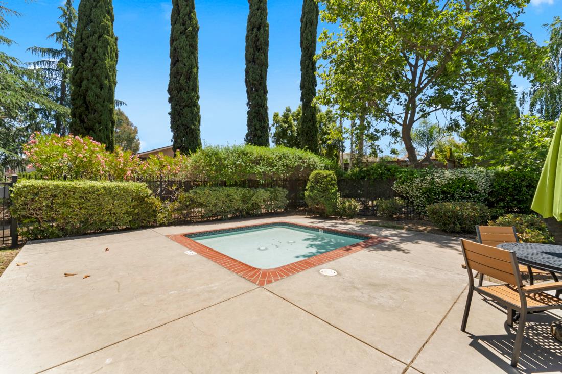 Detail Gallery Image 32 of 44 For 4926 Poplar Terrace, Campbell,  CA 95008 - 3 Beds | 1/1 Baths
