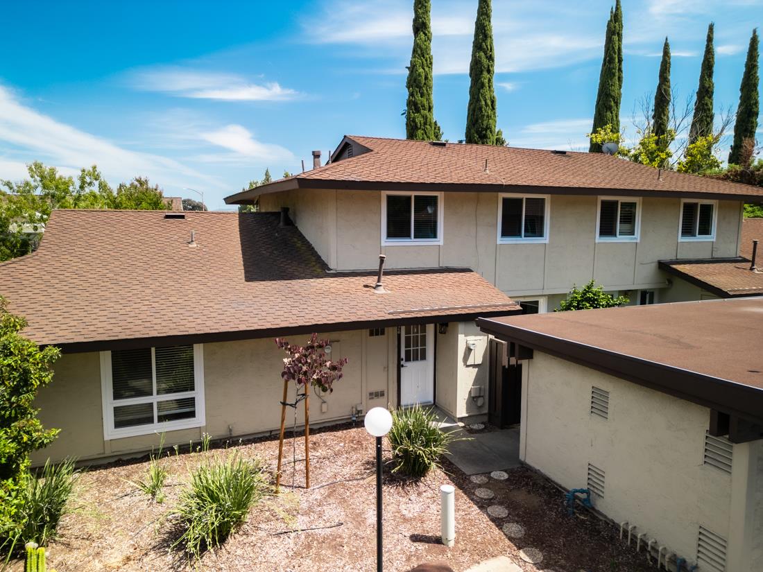 Detail Gallery Image 33 of 44 For 4926 Poplar Terrace, Campbell,  CA 95008 - 3 Beds | 1/1 Baths