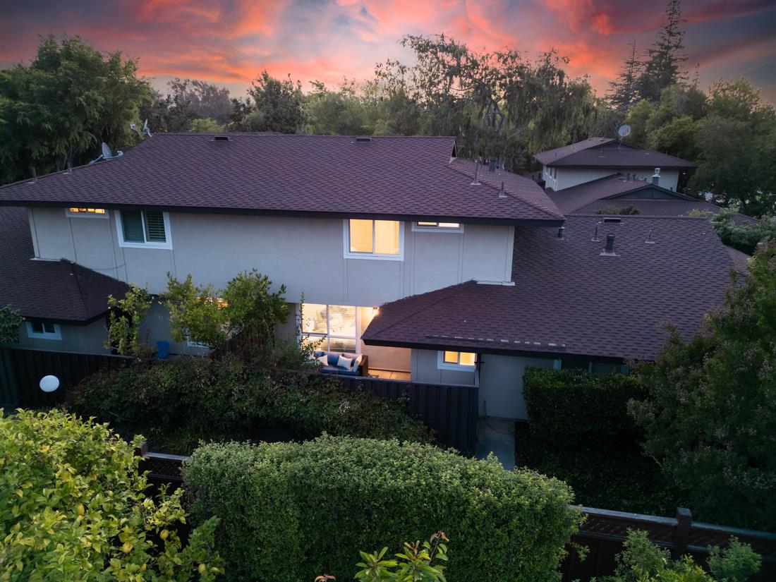 Detail Gallery Image 4 of 44 For 4926 Poplar Terrace, Campbell,  CA 95008 - 3 Beds | 1/1 Baths