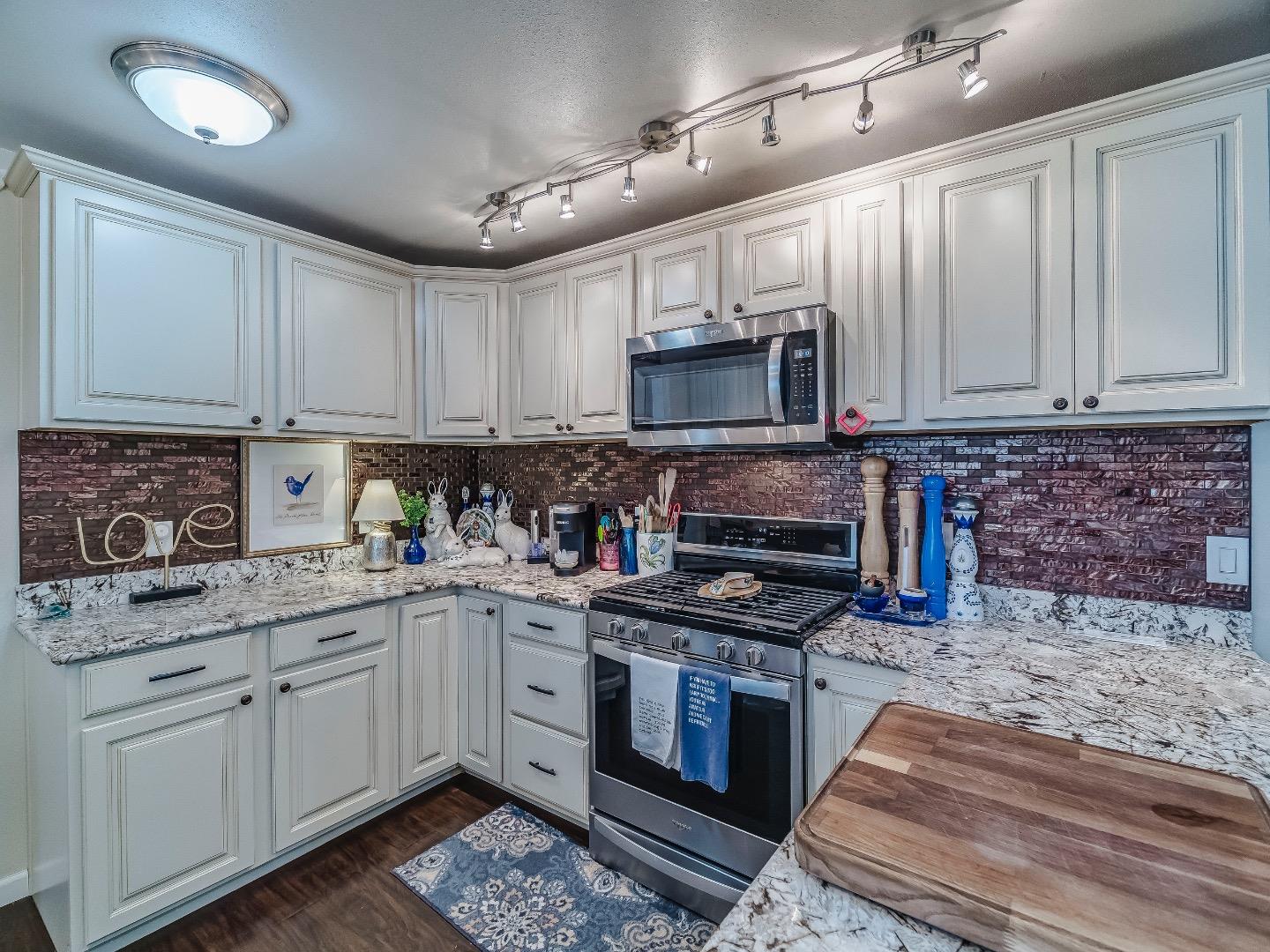 Detail Gallery Image 12 of 54 For 3231 Vineyard #37,  Pleasanton,  CA 94566 - 2 Beds | 2 Baths