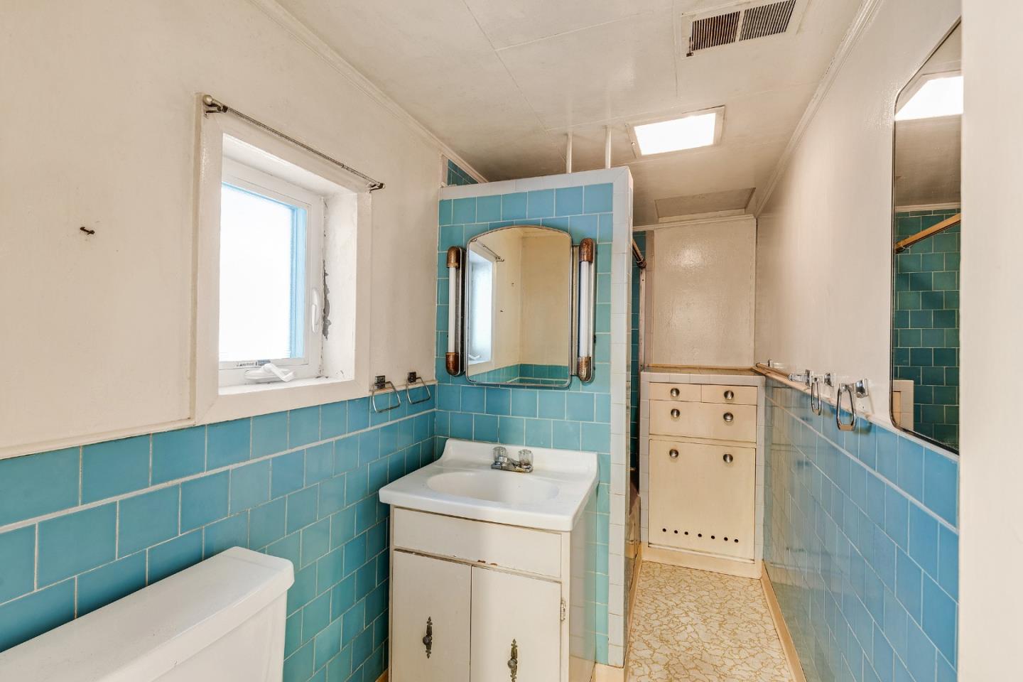 Detail Gallery Image 15 of 46 For 200 Cayuga Ave, San Francisco,  CA 94112 - – Beds | – Baths
