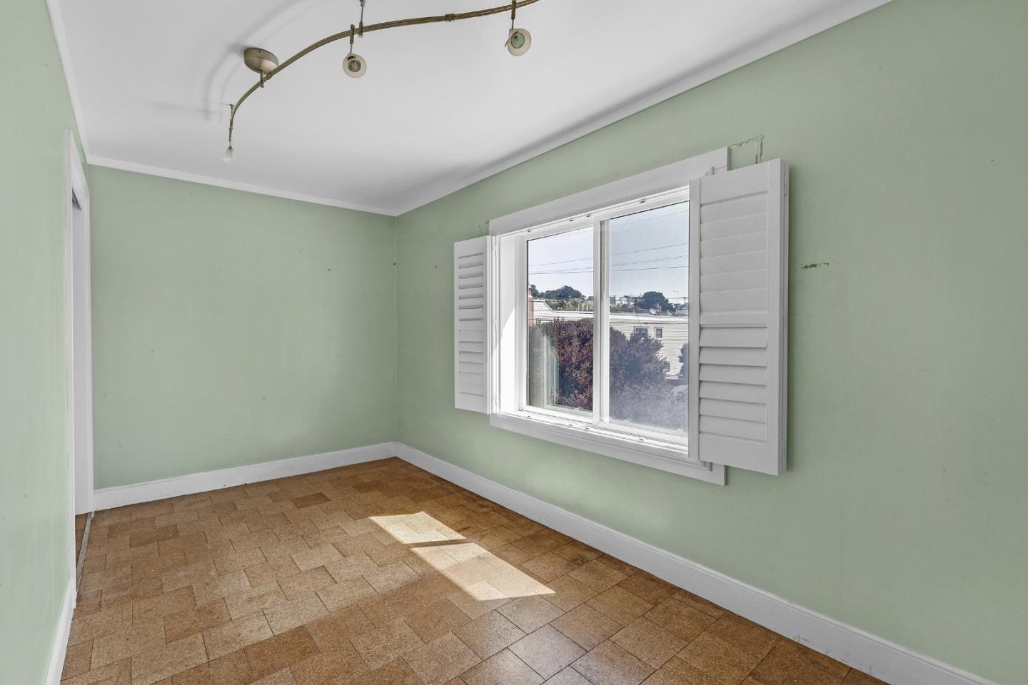 Detail Gallery Image 6 of 46 For 200 Cayuga Ave, San Francisco,  CA 94112 - – Beds | – Baths