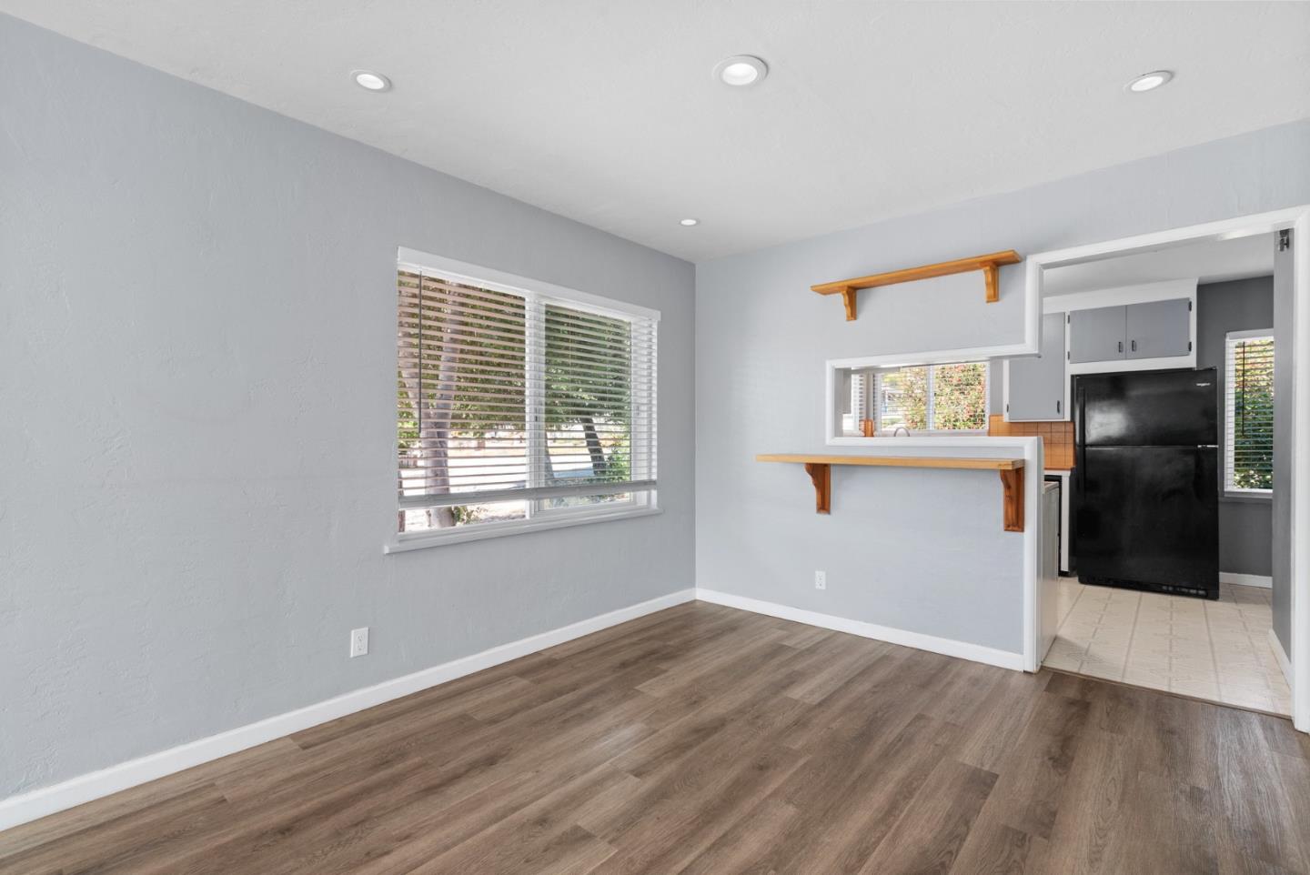Detail Gallery Image 10 of 51 For 224 Hacienda Dr, Scotts Valley,  CA 95066 - 3 Beds | 2 Baths