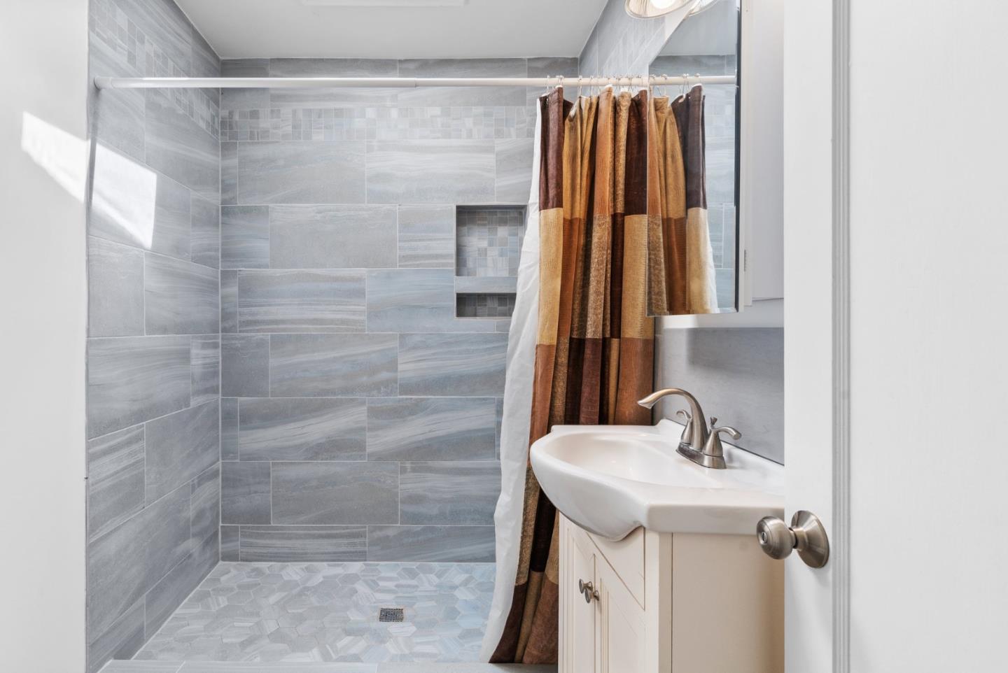 Detail Gallery Image 26 of 51 For 224 Hacienda Dr, Scotts Valley,  CA 95066 - 3 Beds | 2 Baths