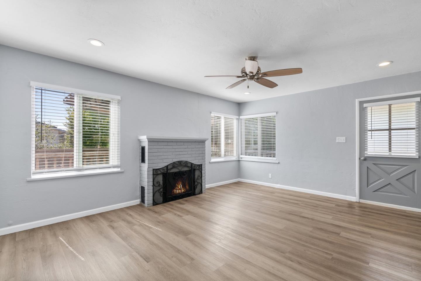 Detail Gallery Image 4 of 51 For 224 Hacienda Dr, Scotts Valley,  CA 95066 - 3 Beds | 2 Baths