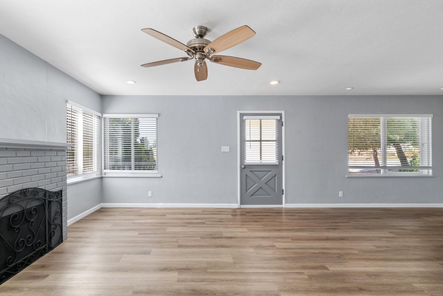 Detail Gallery Image 5 of 51 For 224 Hacienda Dr, Scotts Valley,  CA 95066 - 3 Beds | 2 Baths