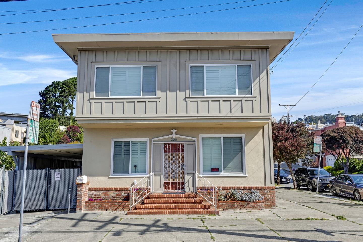 200 Cayuga AVE, San Francisco CA 94112