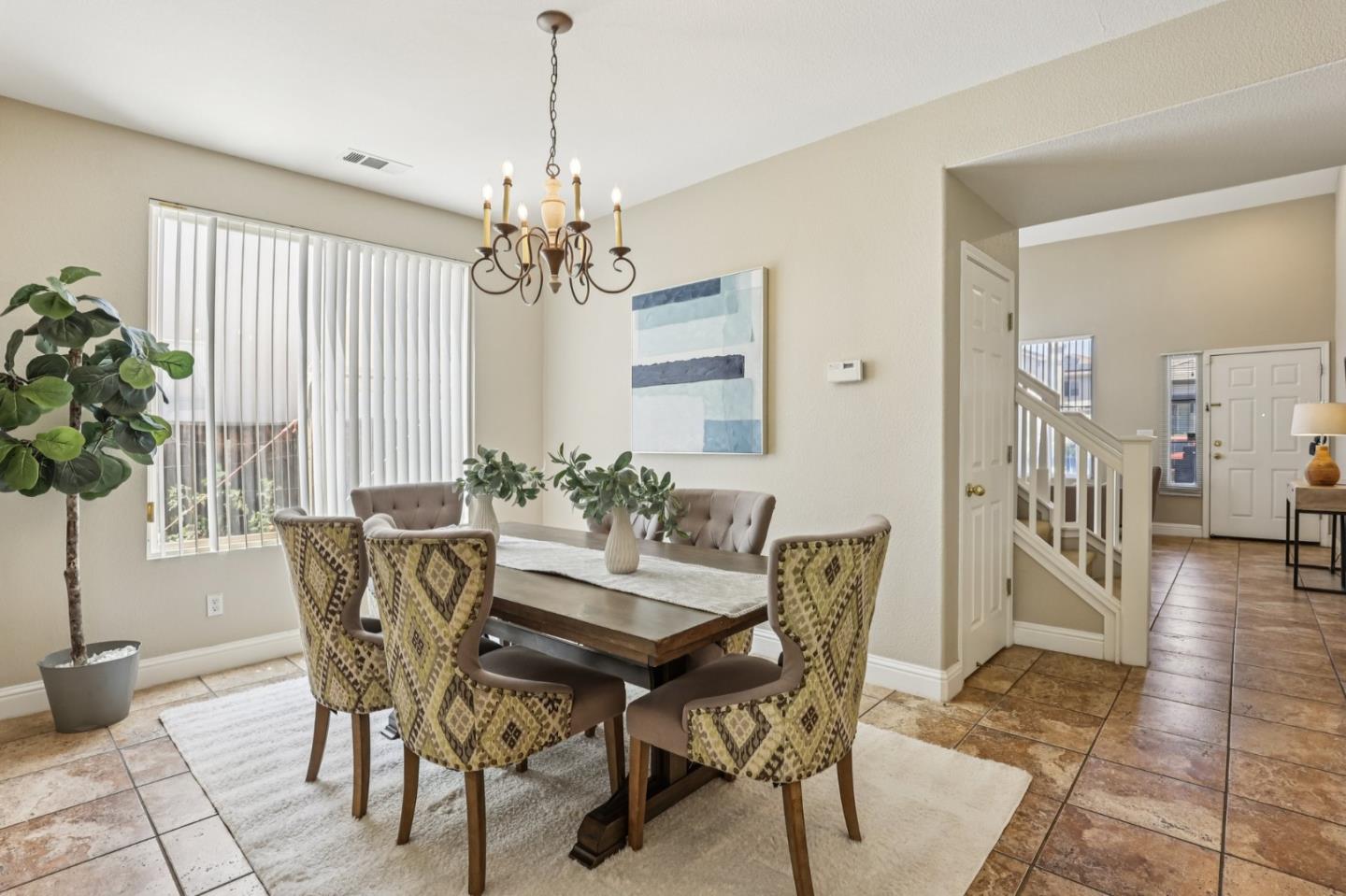 Detail Gallery Image 13 of 44 For 1460 Kyle Ct, Tracy,  CA 95377 - 4 Beds | 3 Baths
