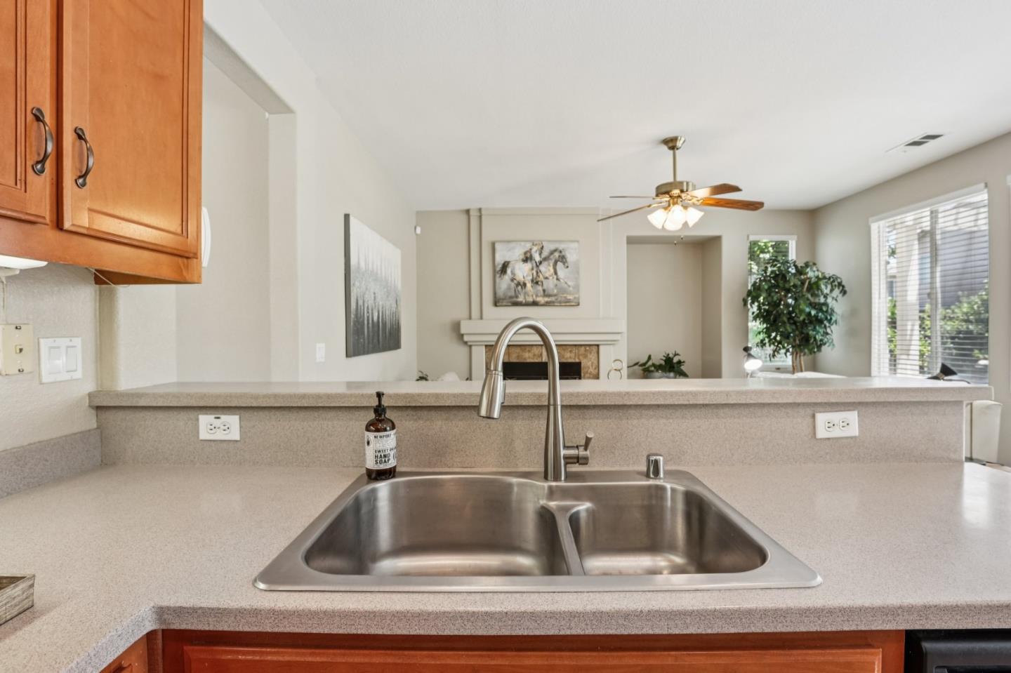 Detail Gallery Image 18 of 44 For 1460 Kyle Ct, Tracy,  CA 95377 - 4 Beds | 3 Baths