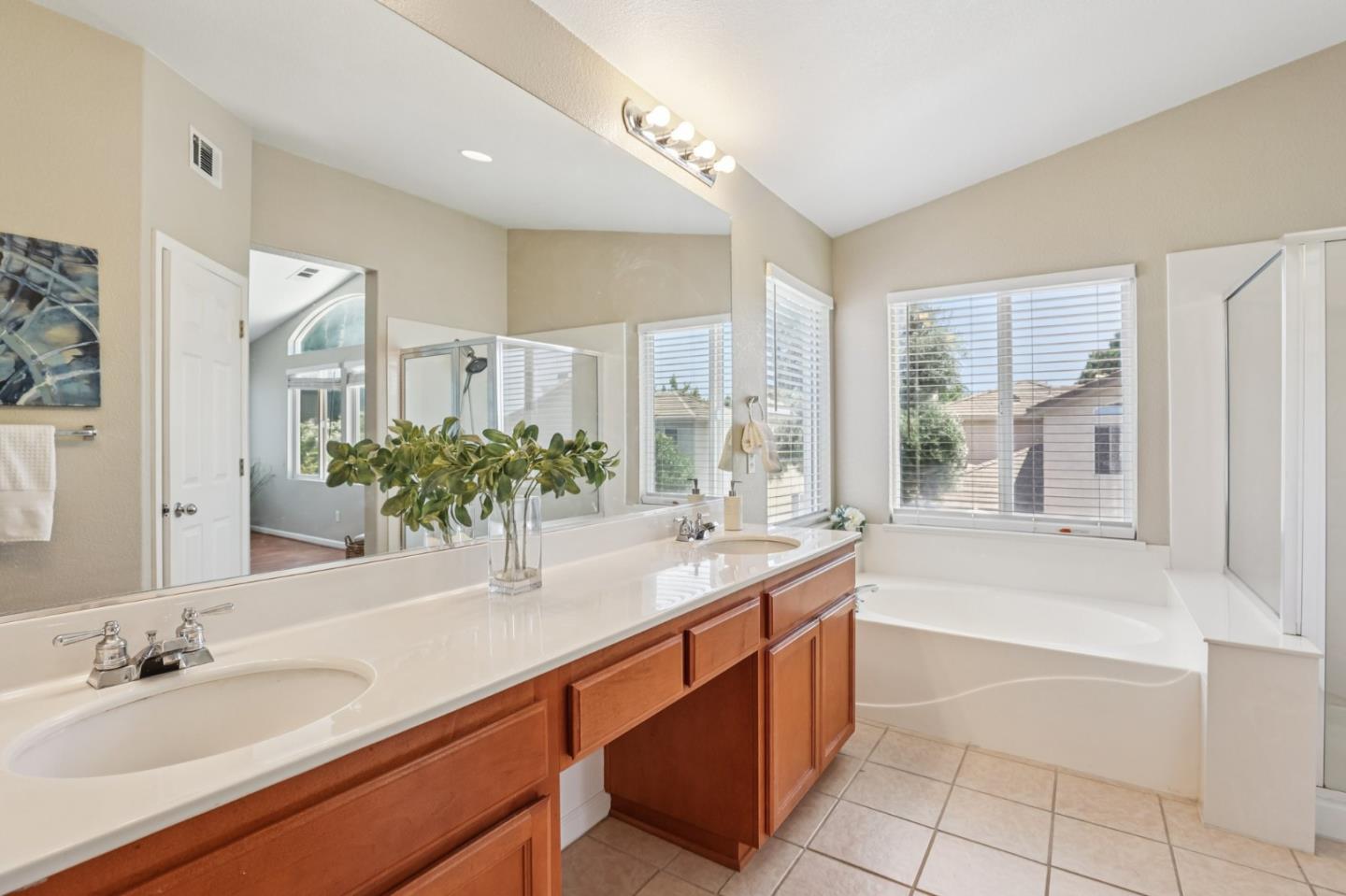 Detail Gallery Image 34 of 44 For 1460 Kyle Ct, Tracy,  CA 95377 - 4 Beds | 3 Baths