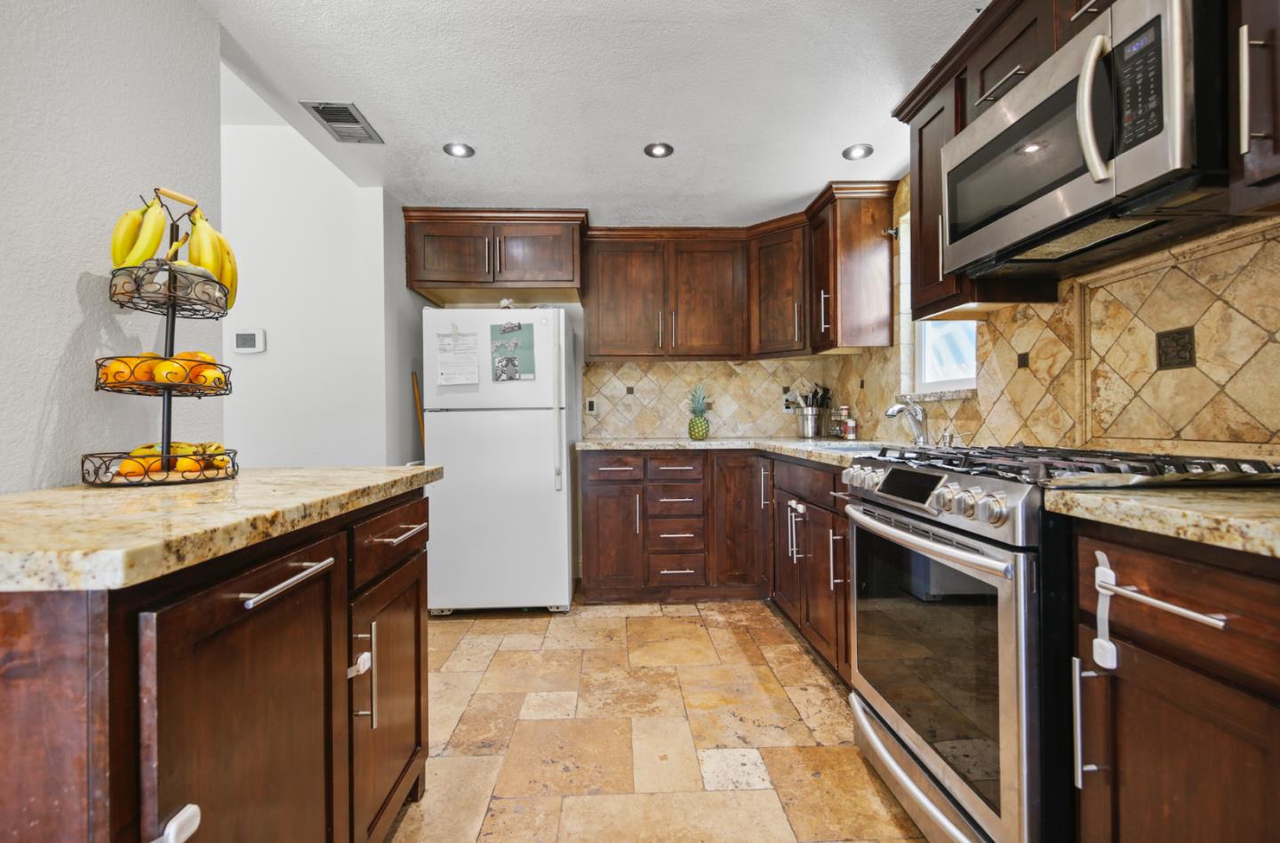 Detail Gallery Image 17 of 39 For 1936 Rouse Ct, Modesto,  CA 95351 - 4 Beds | 2 Baths