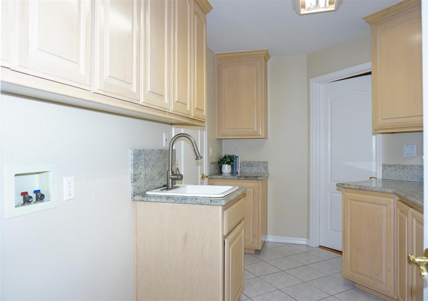 Detail Gallery Image 16 of 24 For 10481 Davison Ave, Cupertino,  CA 95014 - 3 Beds | 3 Baths