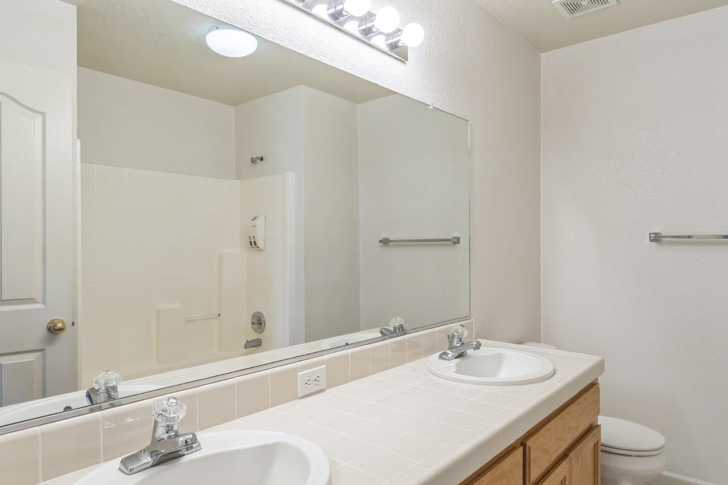 Detail Gallery Image 14 of 37 For 859 Sandra St, Los Banos,  CA 93635 - 4 Beds | 3 Baths