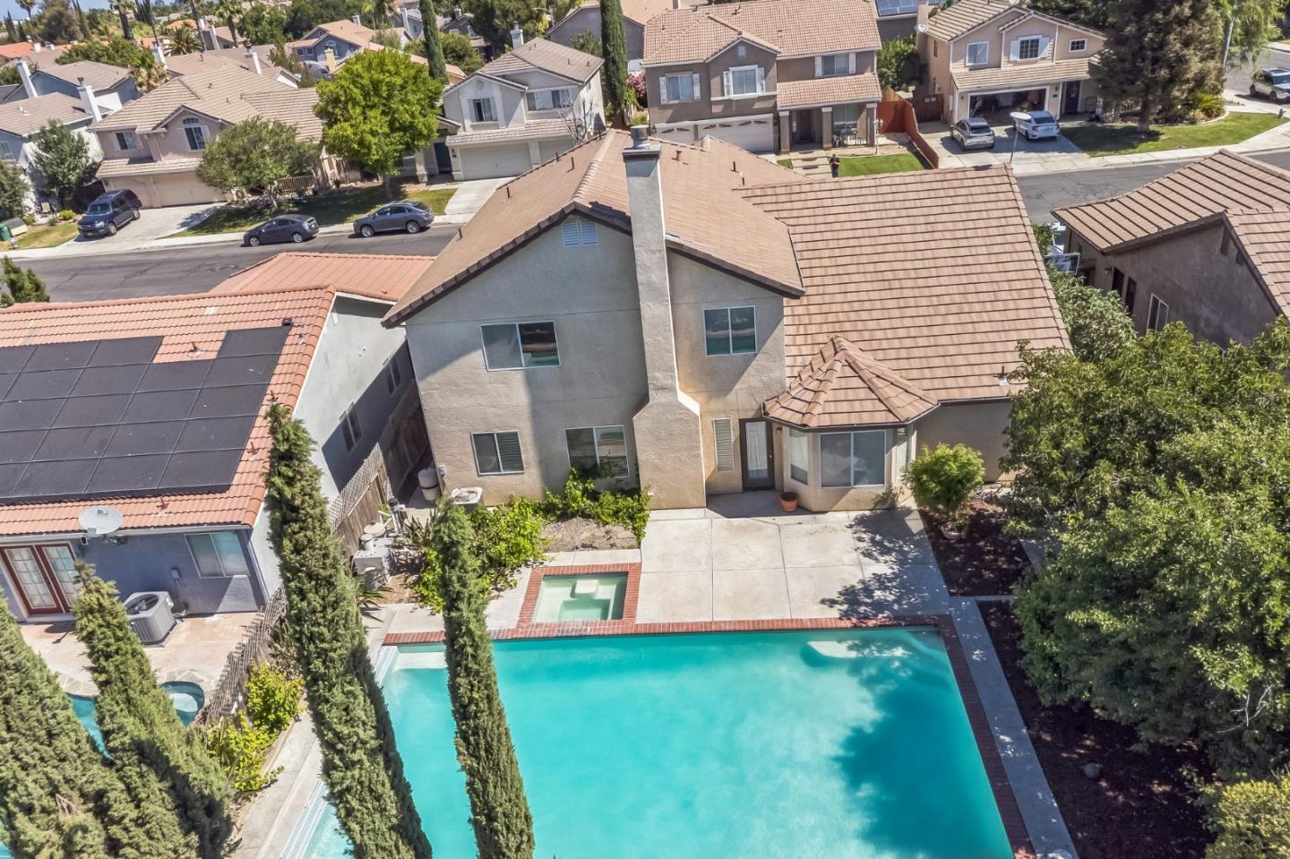 Detail Gallery Image 2 of 37 For 859 Sandra St, Los Banos,  CA 93635 - 4 Beds | 3 Baths