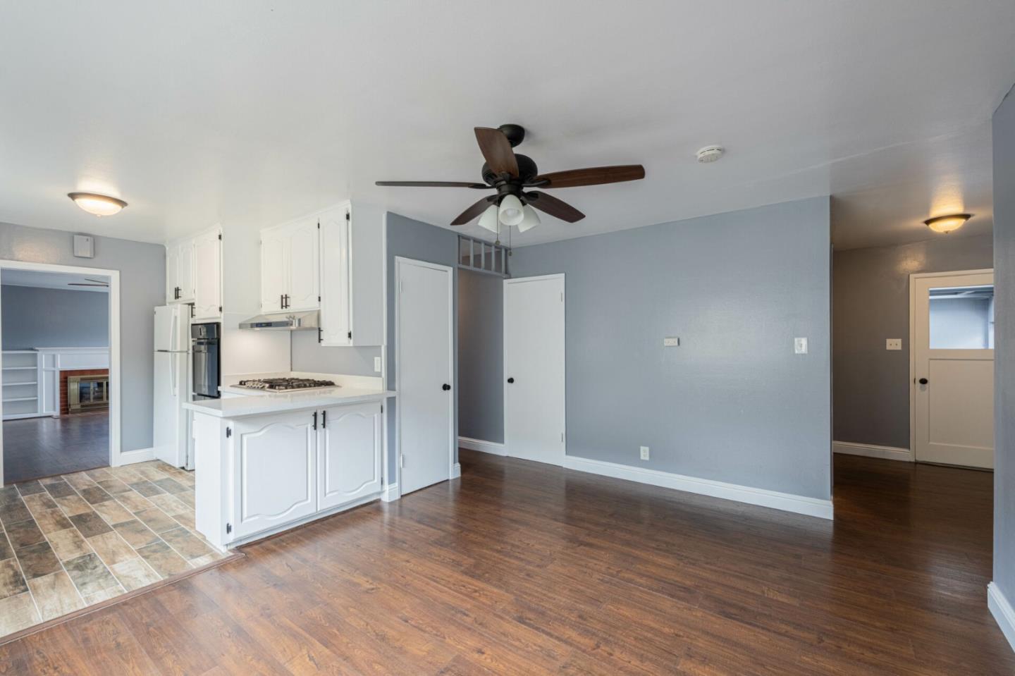 Detail Gallery Image 17 of 45 For 114 Iris Dr, Salinas,  CA 93906 - 4 Beds | 3 Baths