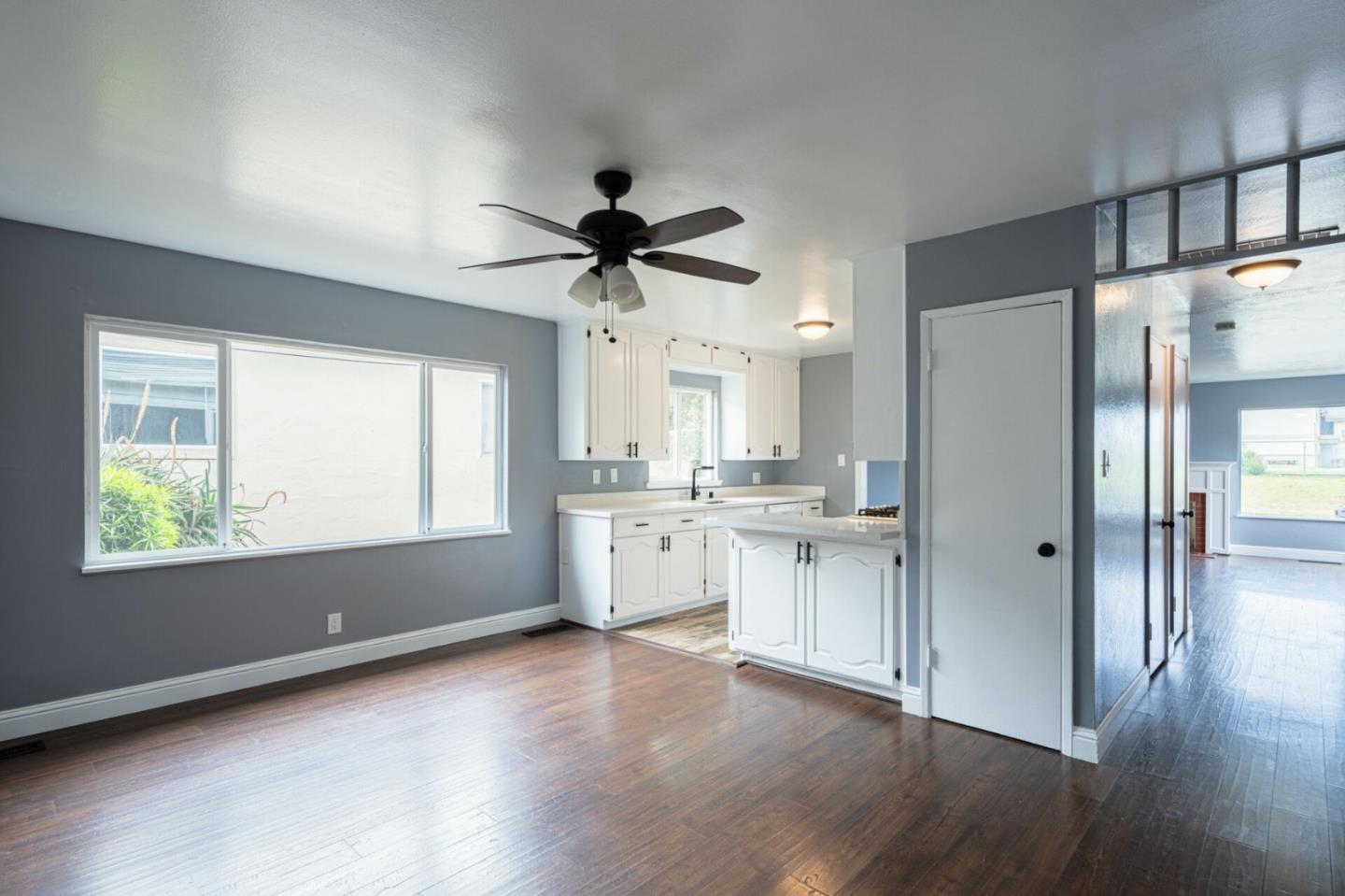 Detail Gallery Image 20 of 45 For 114 Iris Dr, Salinas,  CA 93906 - 4 Beds | 3 Baths