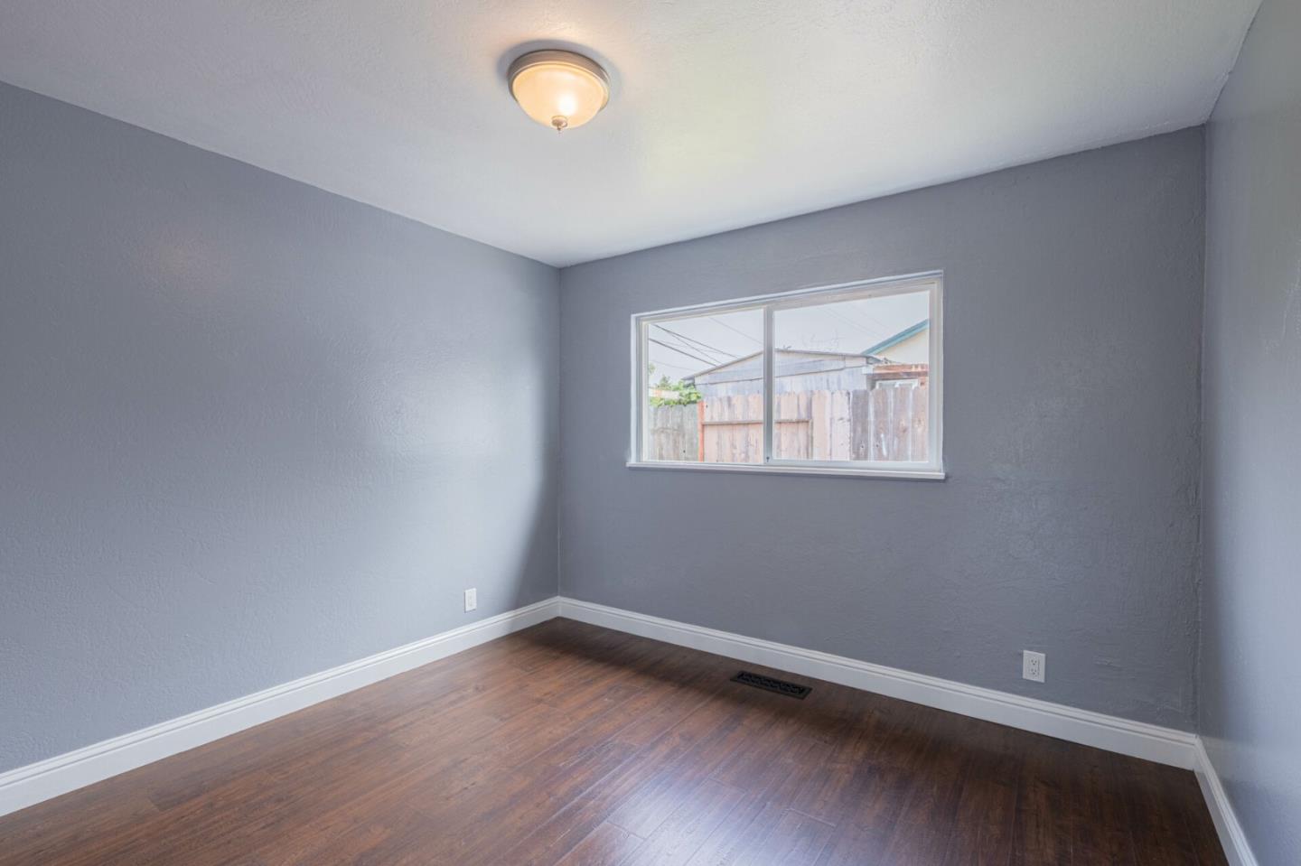Detail Gallery Image 27 of 45 For 114 Iris Dr, Salinas,  CA 93906 - 4 Beds | 3 Baths