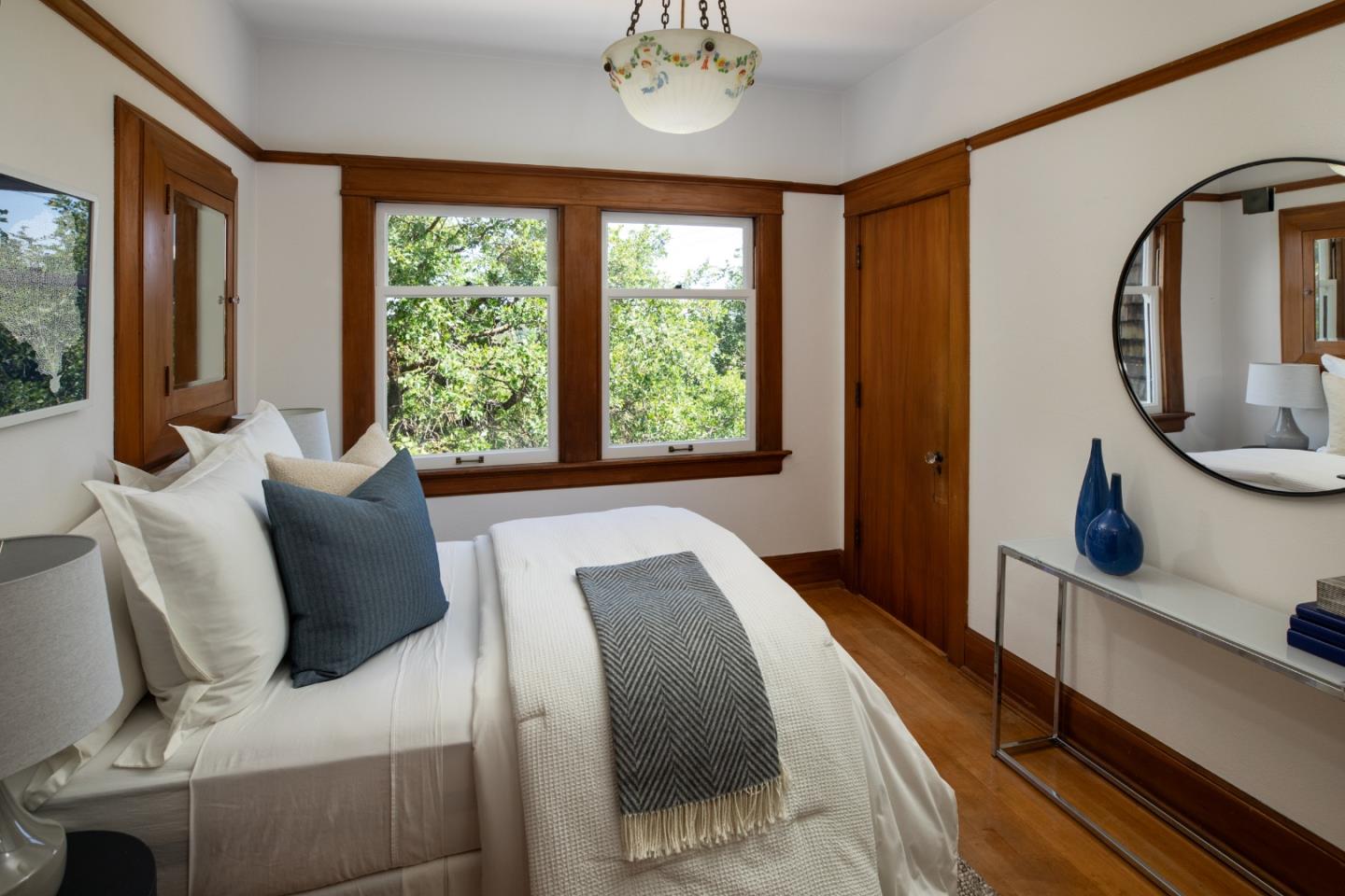Detail Gallery Image 22 of 50 For 25671 Chapin Rd, Los Altos Hills,  CA 94022 - 6 Beds | 3 Baths