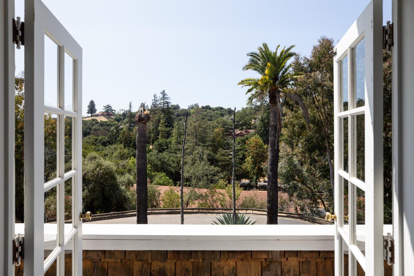 Detail Gallery Image 36 of 50 For 25671 Chapin Rd, Los Altos Hills,  CA 94022 - 6 Beds | 3 Baths