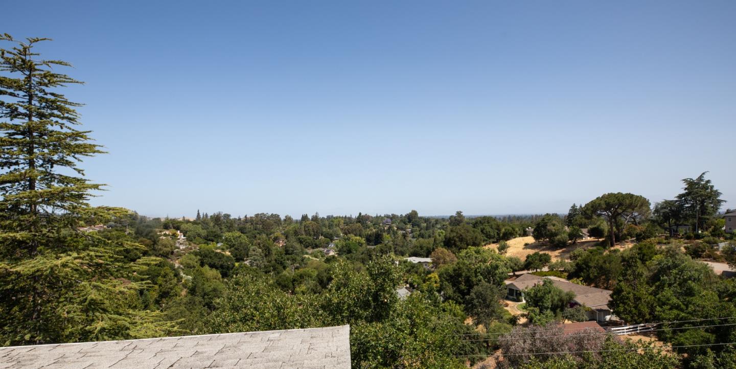 Detail Gallery Image 42 of 50 For 25671 Chapin Rd, Los Altos Hills,  CA 94022 - 6 Beds | 3 Baths