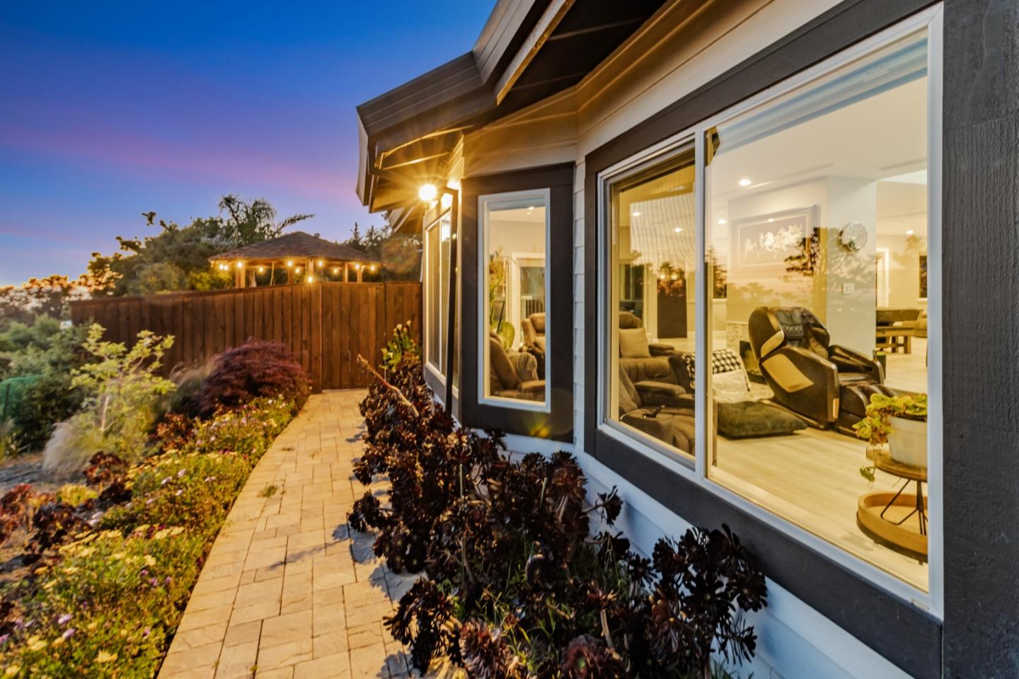 Detail Gallery Image 108 of 125 For 11550 Skyline Blvd, Oakland,  CA 94619 - 4 Beds | 3 Baths