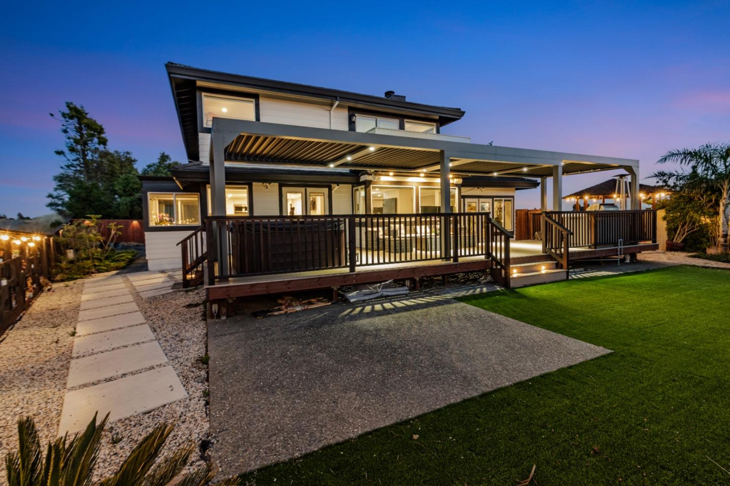 Detail Gallery Image 116 of 125 For 11550 Skyline Blvd, Oakland,  CA 94619 - 4 Beds | 3 Baths