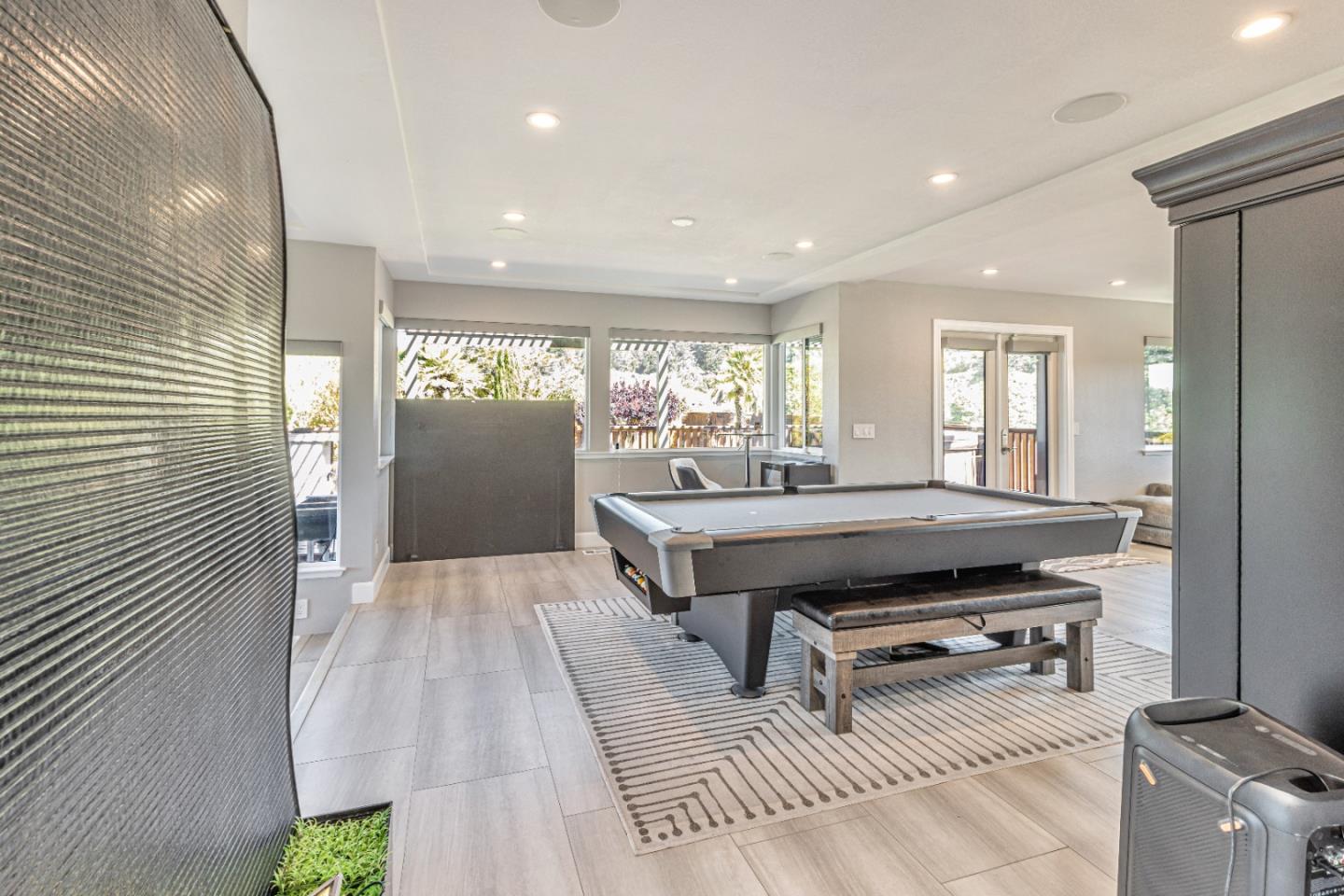 Detail Gallery Image 14 of 125 For 11550 Skyline Blvd, Oakland,  CA 94619 - 4 Beds | 3 Baths