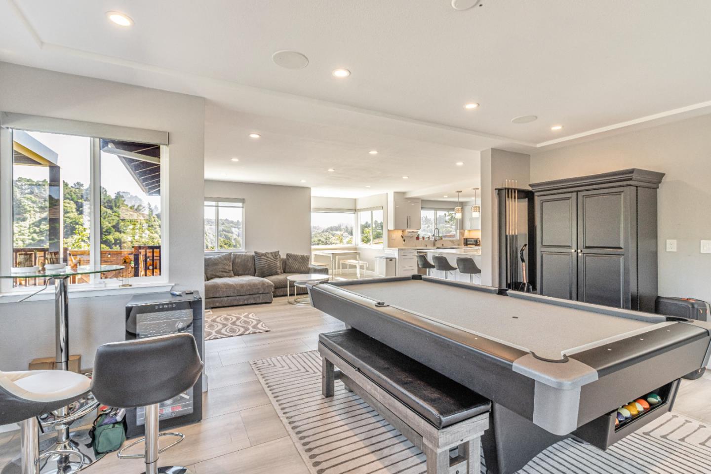 Detail Gallery Image 15 of 125 For 11550 Skyline Blvd, Oakland,  CA 94619 - 4 Beds | 3 Baths