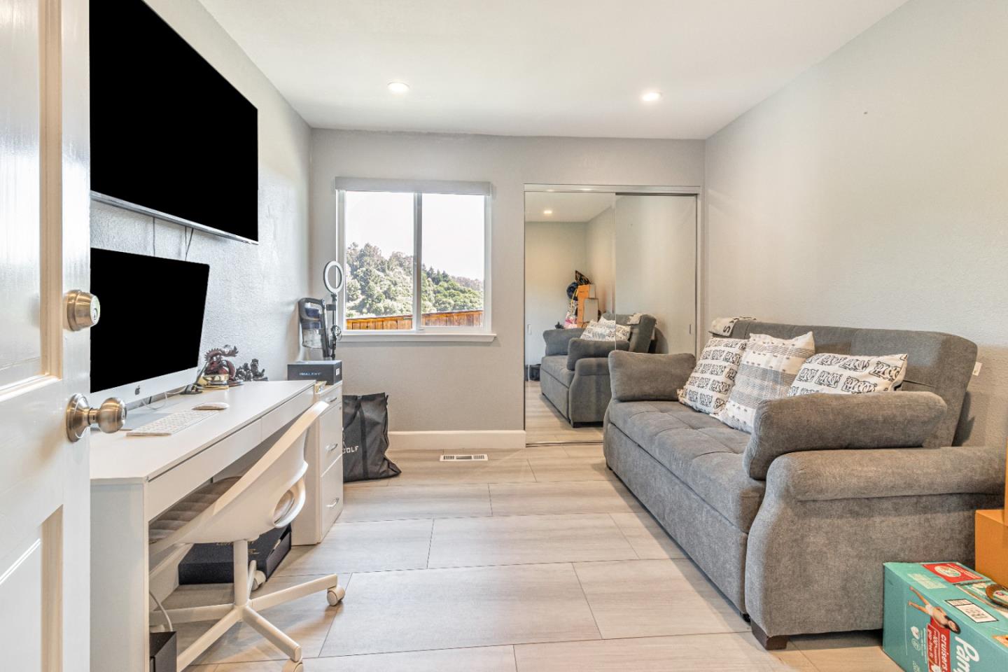Detail Gallery Image 19 of 125 For 11550 Skyline Blvd, Oakland,  CA 94619 - 4 Beds | 3 Baths