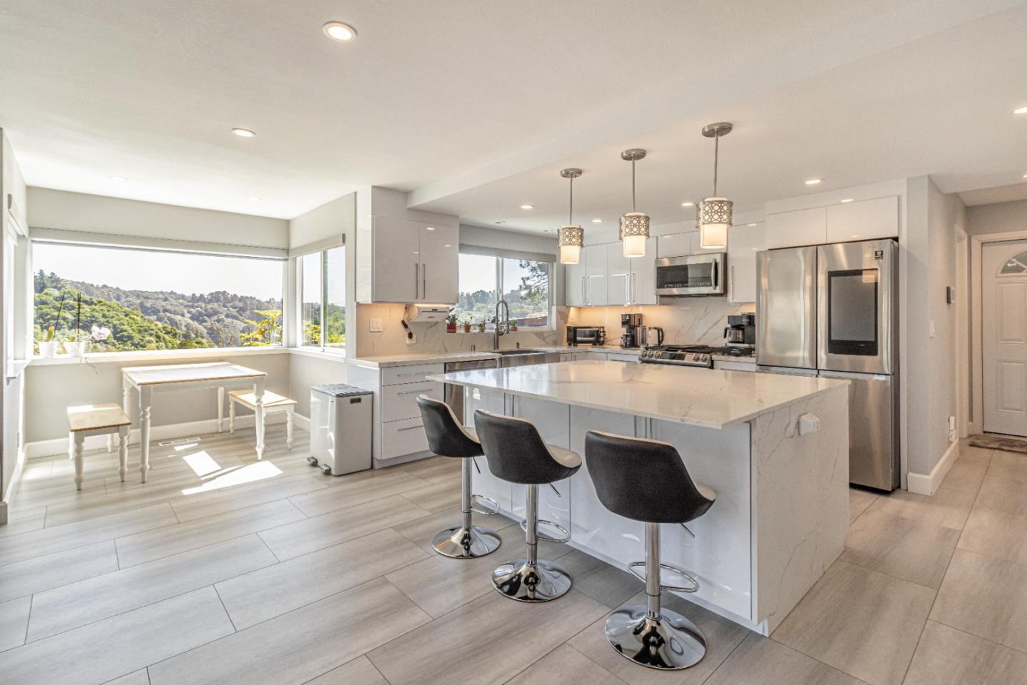 Detail Gallery Image 20 of 125 For 11550 Skyline Blvd, Oakland,  CA 94619 - 4 Beds | 3 Baths