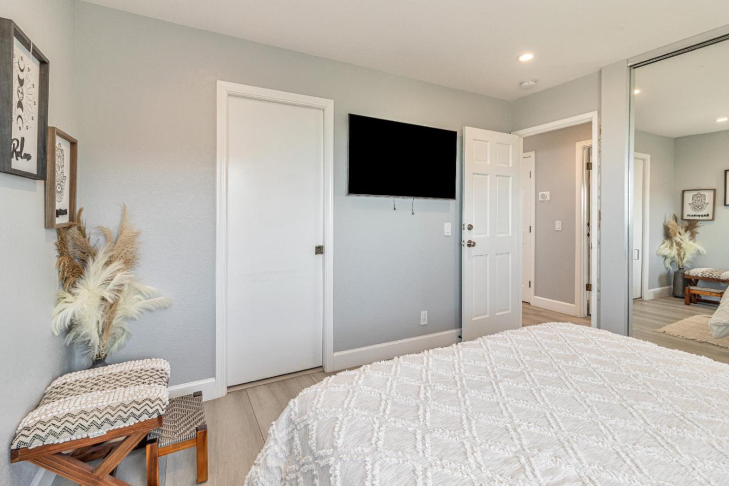 Detail Gallery Image 31 of 125 For 11550 Skyline Blvd, Oakland,  CA 94619 - 4 Beds | 3 Baths