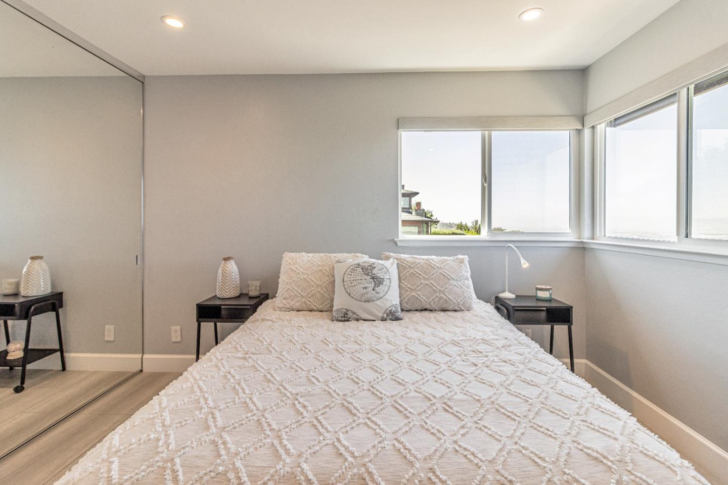Detail Gallery Image 32 of 125 For 11550 Skyline Blvd, Oakland,  CA 94619 - 4 Beds | 3 Baths