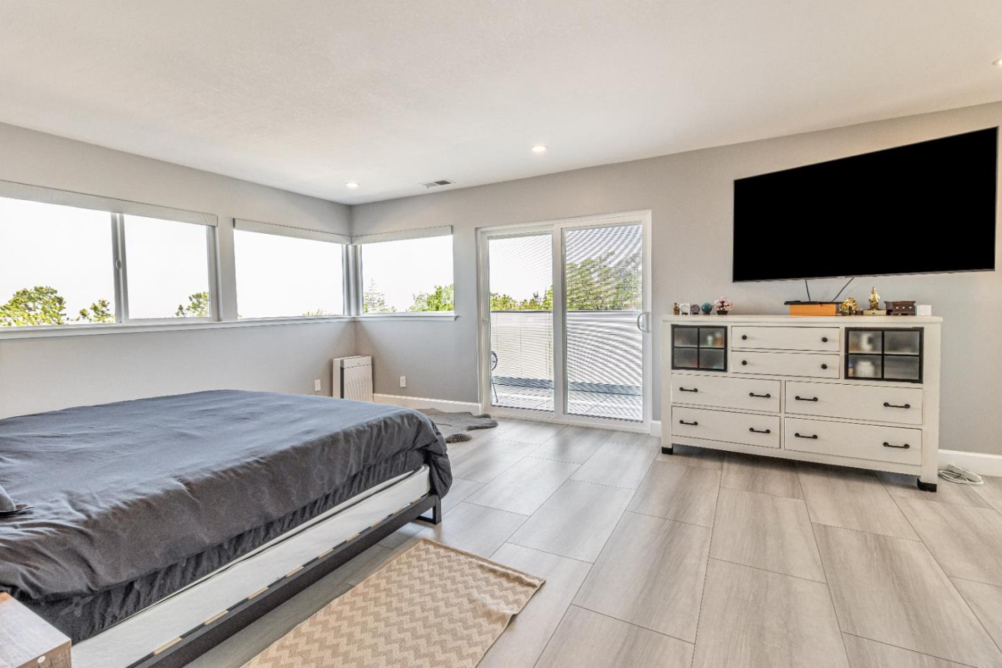 Detail Gallery Image 37 of 125 For 11550 Skyline Blvd, Oakland,  CA 94619 - 4 Beds | 3 Baths