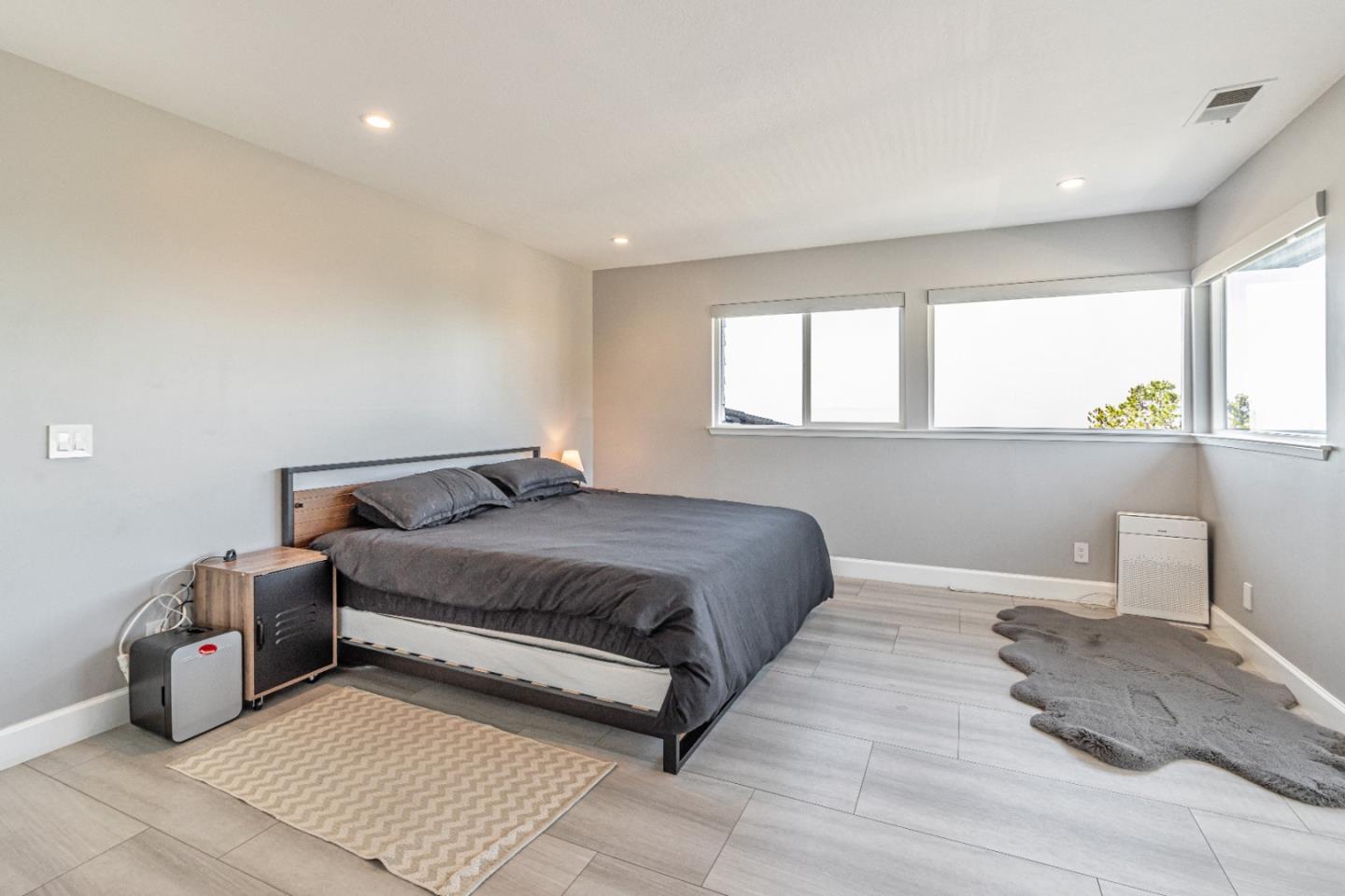 Detail Gallery Image 38 of 125 For 11550 Skyline Blvd, Oakland,  CA 94619 - 4 Beds | 3 Baths