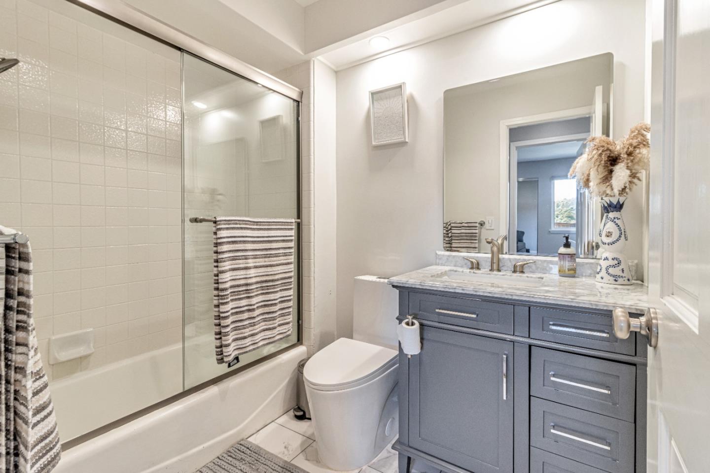 Detail Gallery Image 41 of 125 For 11550 Skyline Blvd, Oakland,  CA 94619 - 4 Beds | 3 Baths