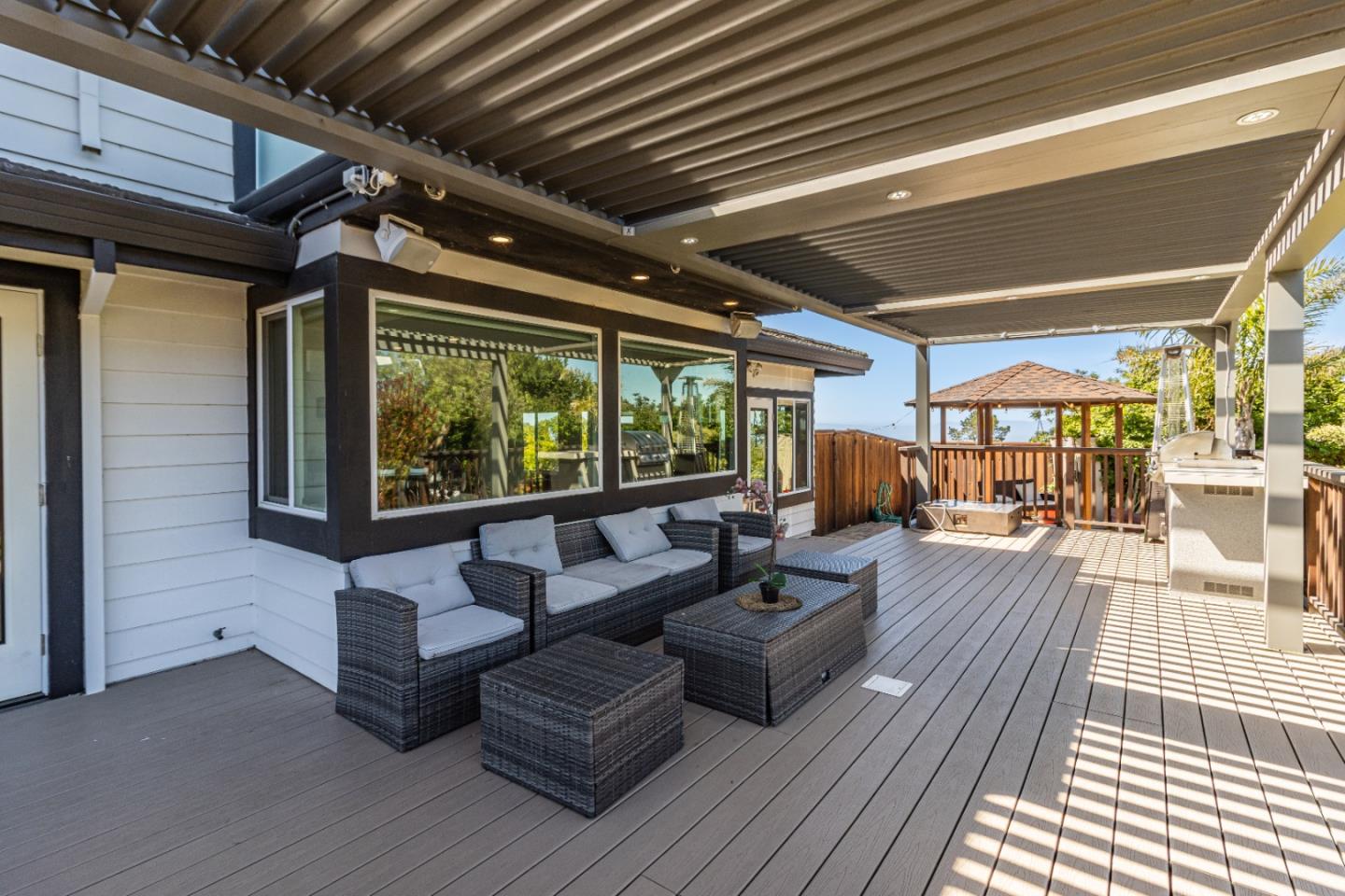 Detail Gallery Image 55 of 125 For 11550 Skyline Blvd, Oakland,  CA 94619 - 4 Beds | 3 Baths