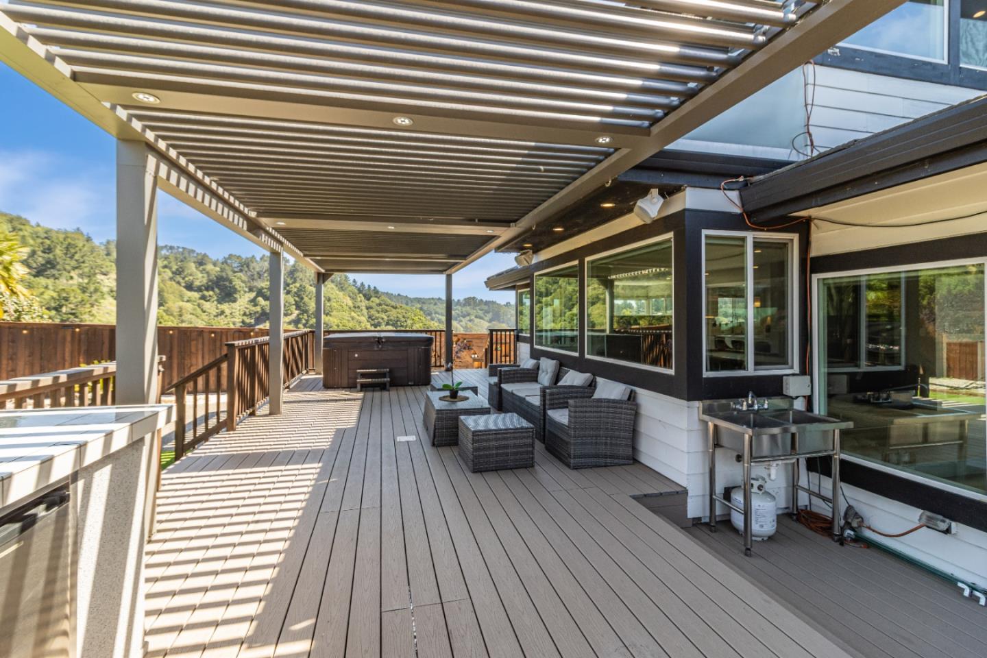 Detail Gallery Image 58 of 125 For 11550 Skyline Blvd, Oakland,  CA 94619 - 4 Beds | 3 Baths