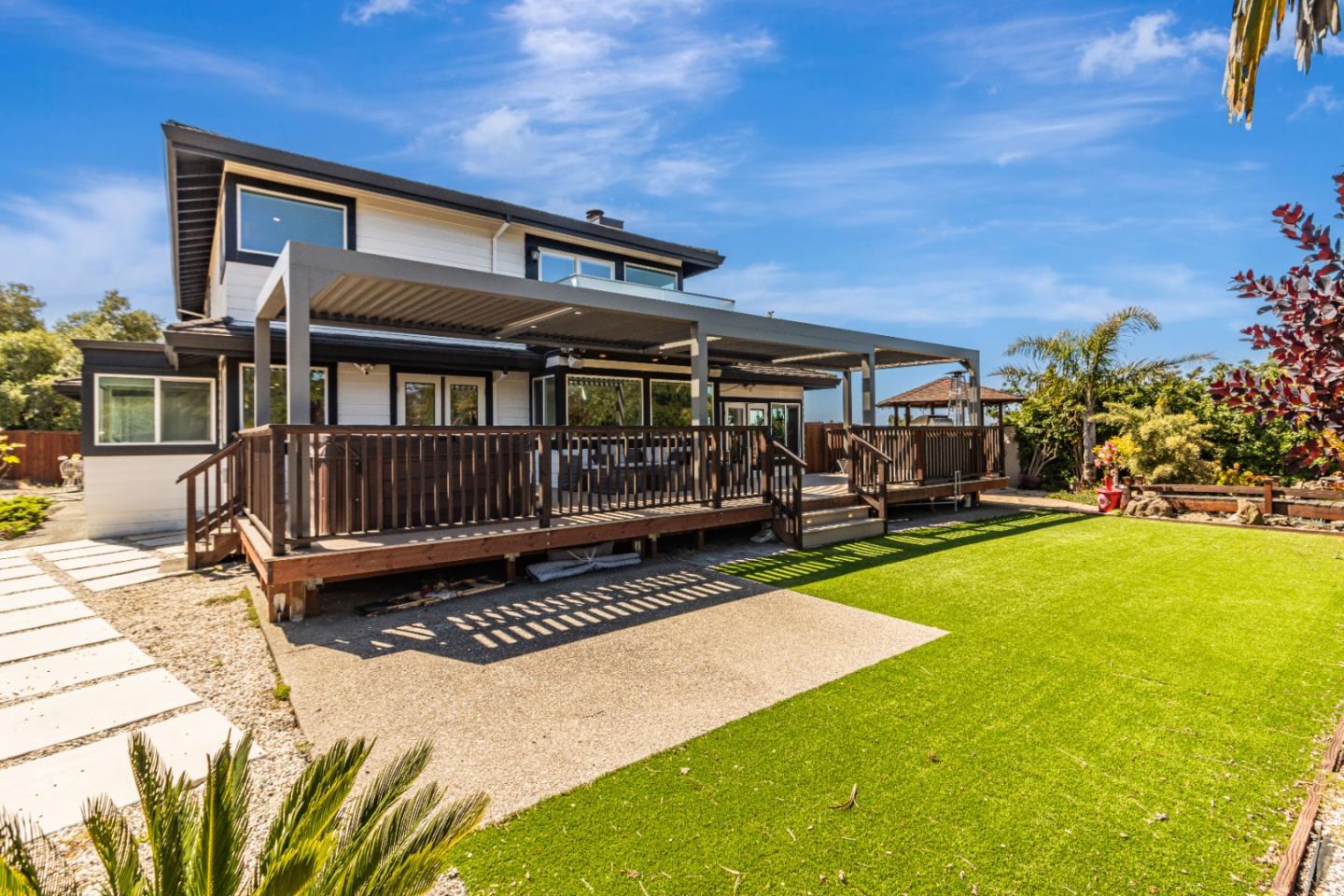 Detail Gallery Image 64 of 125 For 11550 Skyline Blvd, Oakland,  CA 94619 - 4 Beds | 3 Baths