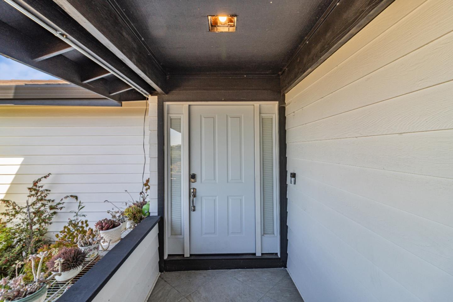 Detail Gallery Image 7 of 125 For 11550 Skyline Blvd, Oakland,  CA 94619 - 4 Beds | 3 Baths