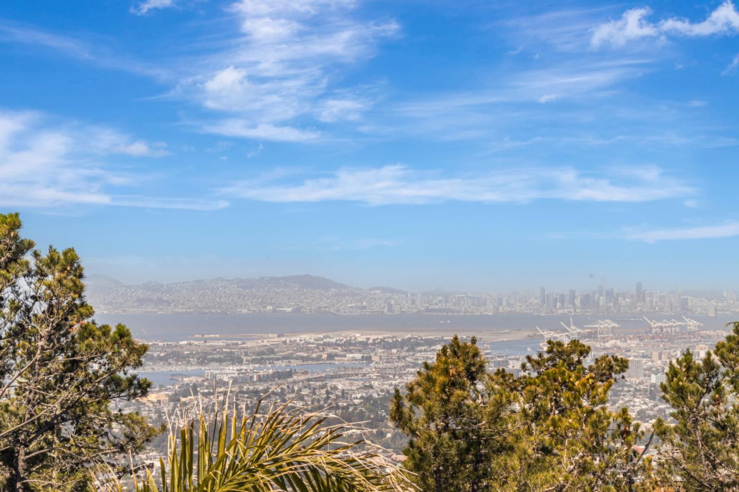Detail Gallery Image 70 of 125 For 11550 Skyline Blvd, Oakland,  CA 94619 - 4 Beds | 3 Baths