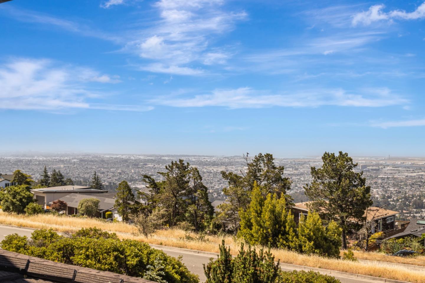 Detail Gallery Image 71 of 125 For 11550 Skyline Blvd, Oakland,  CA 94619 - 4 Beds | 3 Baths