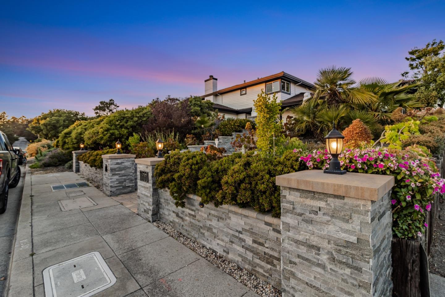 Detail Gallery Image 73 of 125 For 11550 Skyline Blvd, Oakland,  CA 94619 - 4 Beds | 3 Baths