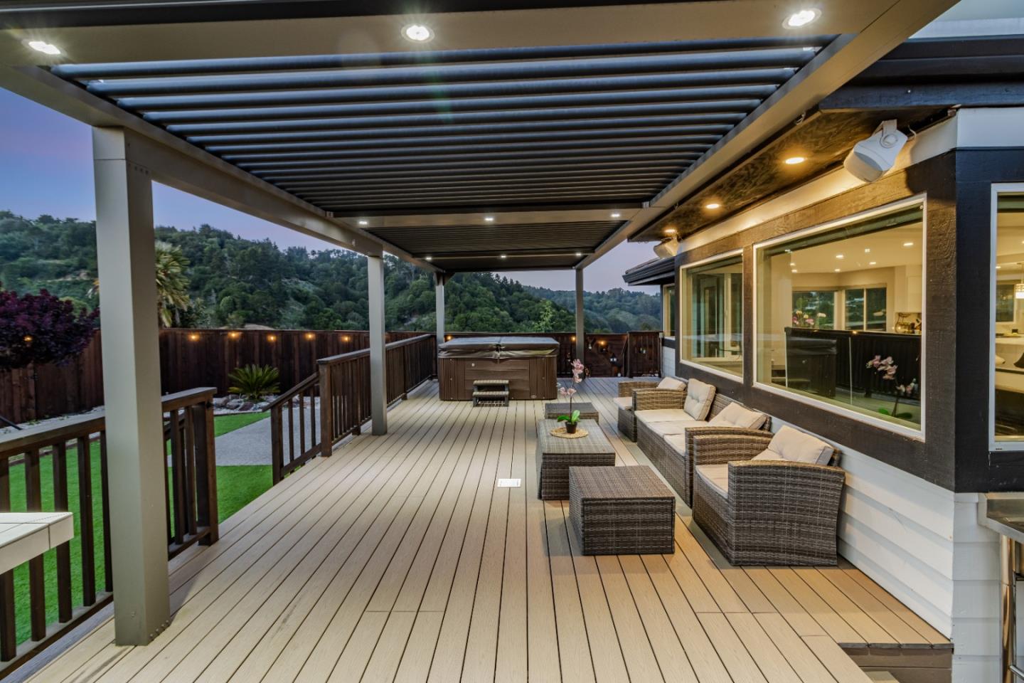Detail Gallery Image 95 of 125 For 11550 Skyline Blvd, Oakland,  CA 94619 - 4 Beds | 3 Baths