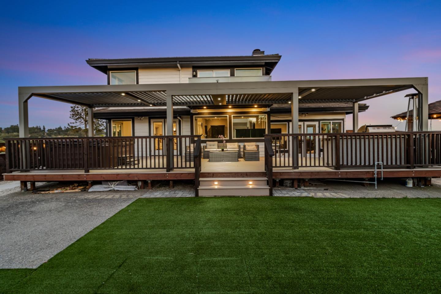 Detail Gallery Image 97 of 125 For 11550 Skyline Blvd, Oakland,  CA 94619 - 4 Beds | 3 Baths